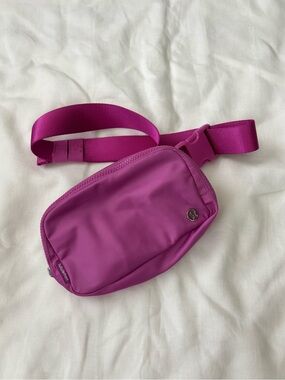 Lululemon Everywhere Belt Bag 1L Pink Crossbody Waist Bag